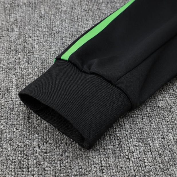 Bayern Munich Black Design 2 Tracksuit