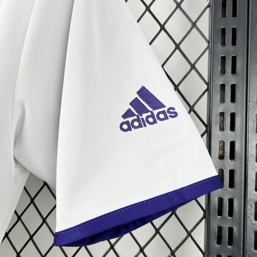 Retro Real Madrid 2002 Home Jersey