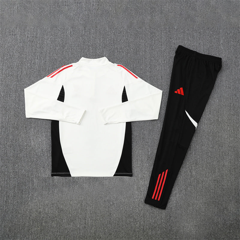 Liverpool 25/26 Away Tracksuit image 1