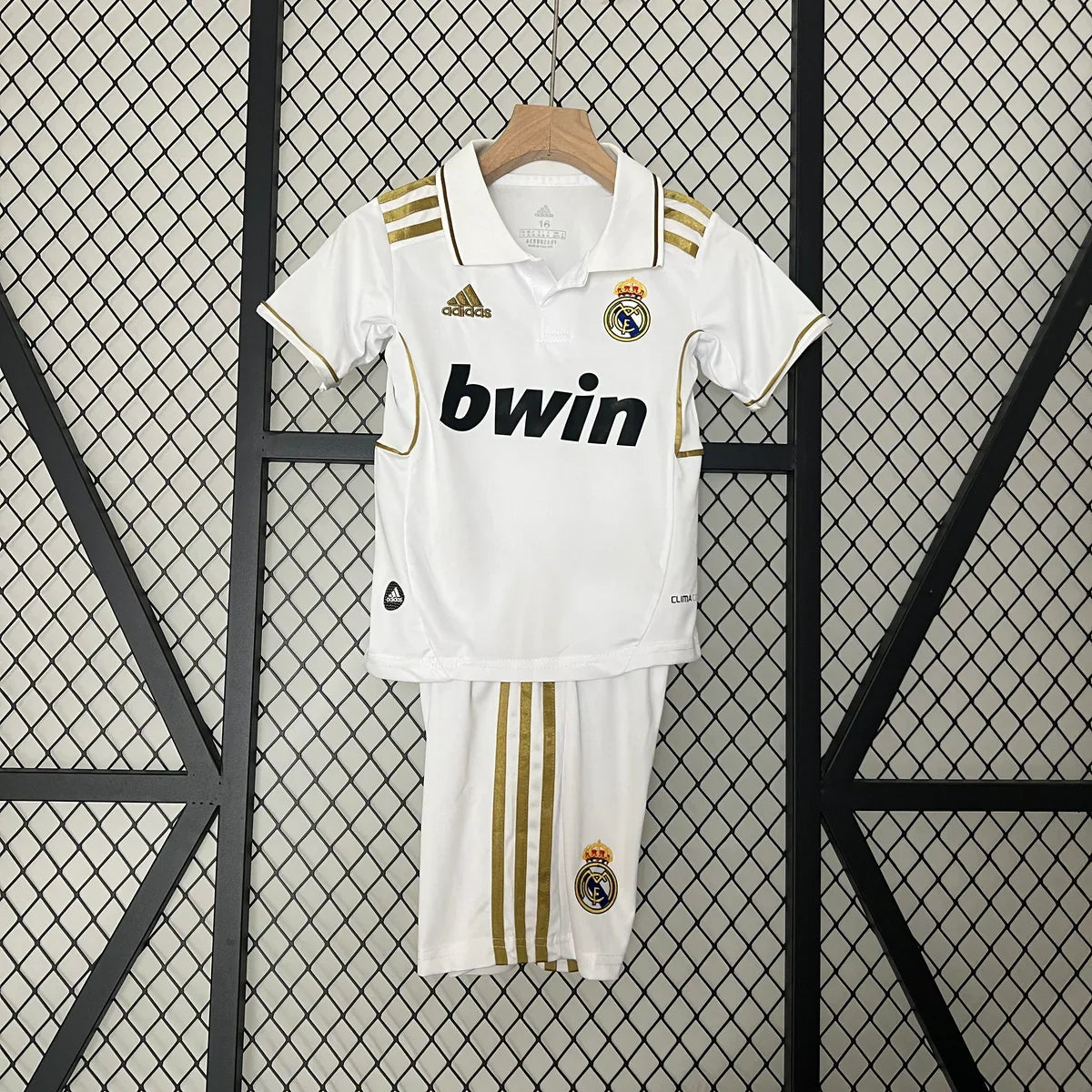 Retro Real Madrid 2011/2012 Home Kids Jersey
