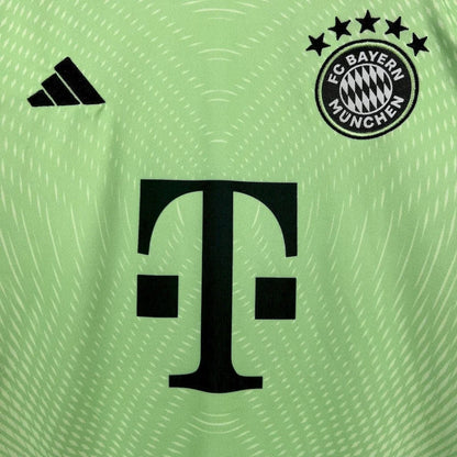 Bayern Munich 2025/2026 Green Goalkeeper Kids Jersey