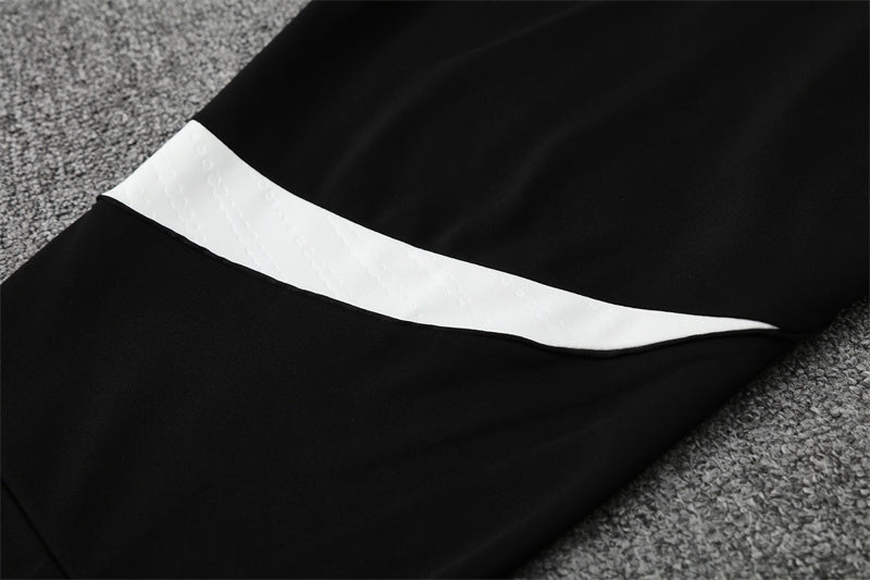 Liverpool 25/26 Away Tracksuit image 9