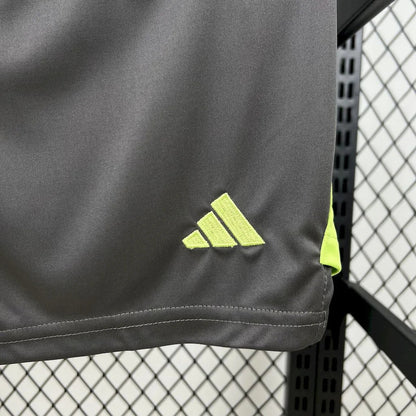 Bayern Munich 2025/2026 Goalkeeper Kids Jersey