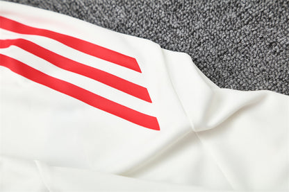 Liverpool 25/26 Away Tracksuit image 7