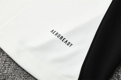 Liverpool 25/26 Away Tracksuit image 4