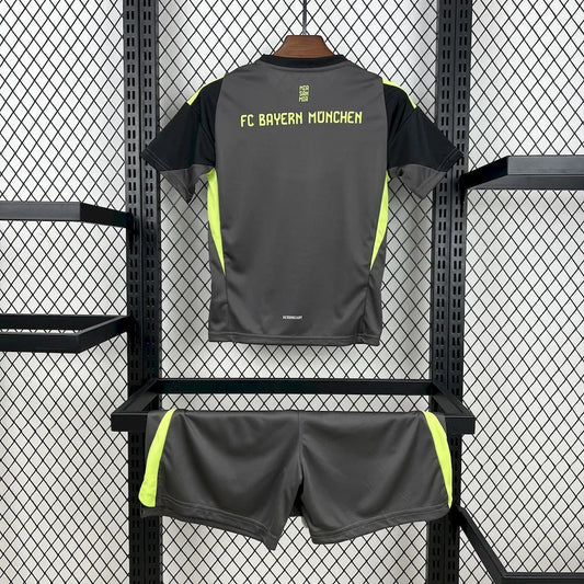 Bayern Munich 2025/2026 Goalkeeper Kids Jersey