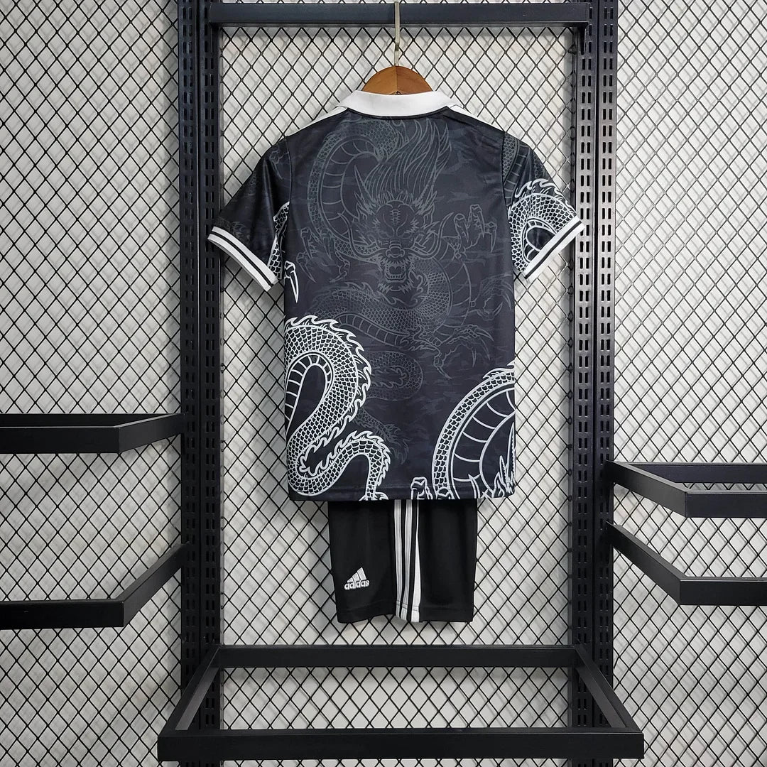 Real Madrid "Dragón Negro" Limited Edition Kids Jersey