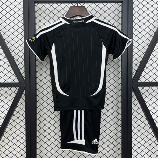 Retro Real Madrid 2006/2007 Away Kids Jersey
