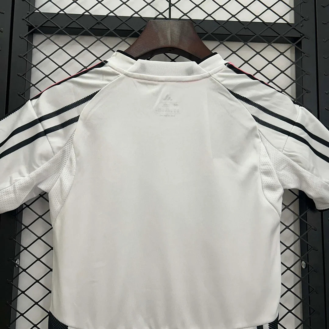 Juventus 2025-2026 Home Kids Jersey