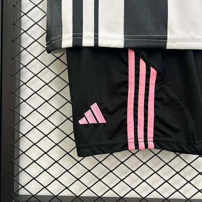 Juventus 2025-2026 Home Kids Jersey