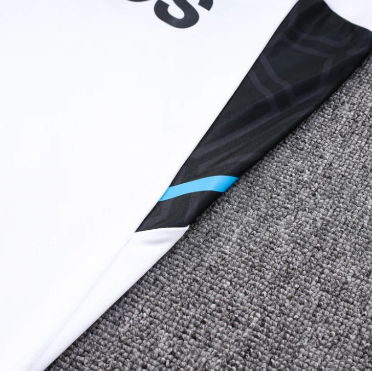 Manchester United Black and White Design 2 Tracksuit