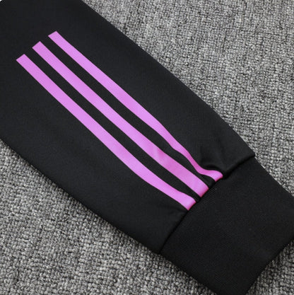 Bayern Munich Black Design 2 Tracksuit
