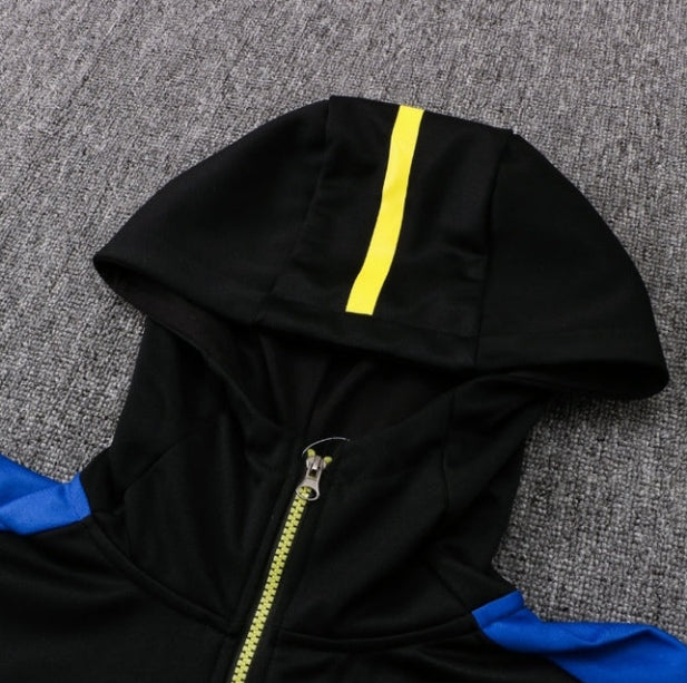 Manchester United Black Design 2 Tracksuit