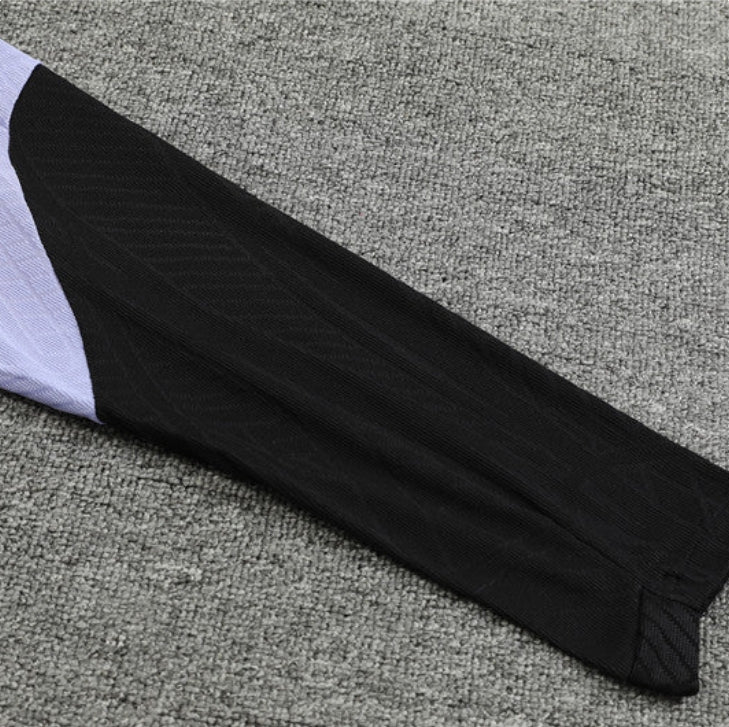 Tottenham Black Design 2 Tracksuit