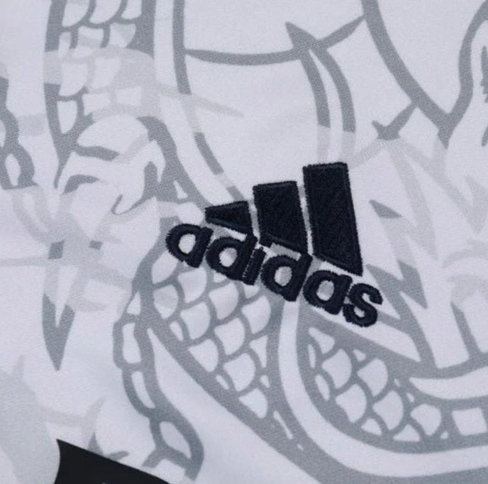 Real Madrid "Dragón Blanco" ´ Tracksuit
