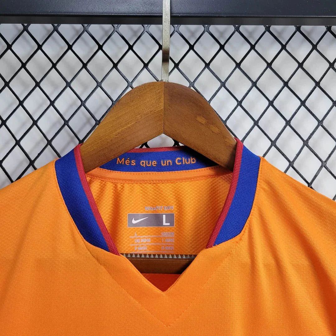 Retro Barcelona 2006 Away Jersey