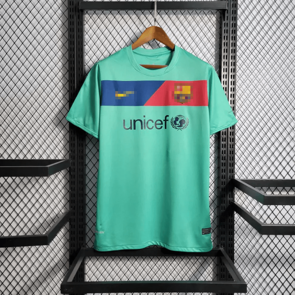 Retro Barcelona 2010 Away Jersey