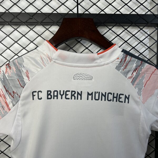 Bayern Munich 2025/2026 Away Kids Jersey