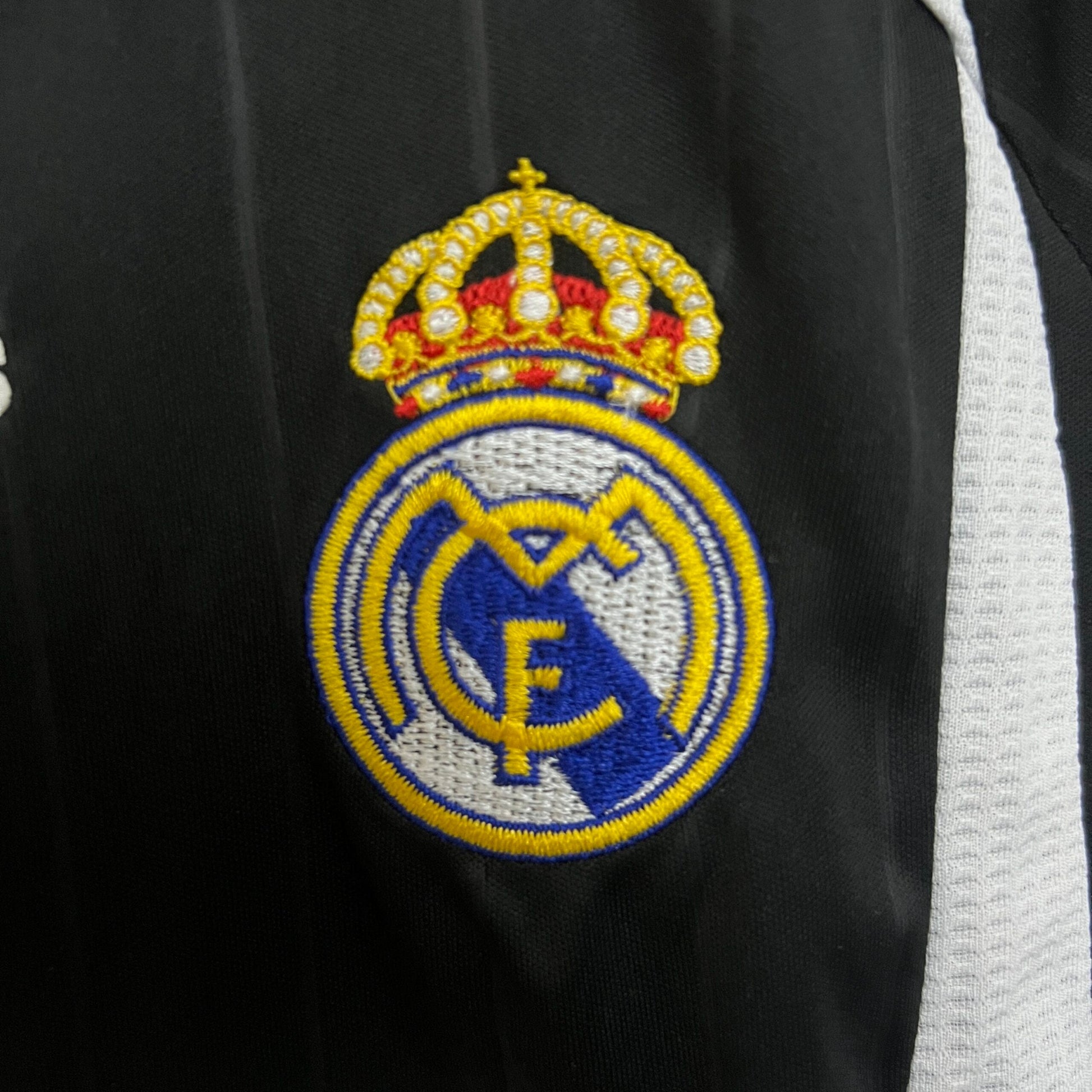 Retro Real Madrid 2006/2007 Away Kids Jersey
