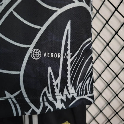 Real Madrid "Dragón Negro" Limited Edition Kids Jersey