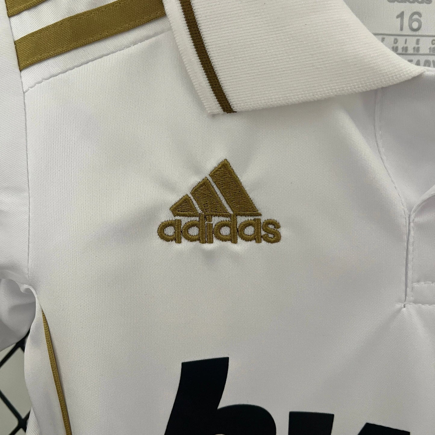 Retro Real Madrid 2011/2012 Home Kids Jersey