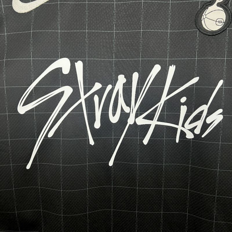 Tottenham x Stray Kids Away Special Edition 25/26 image 5