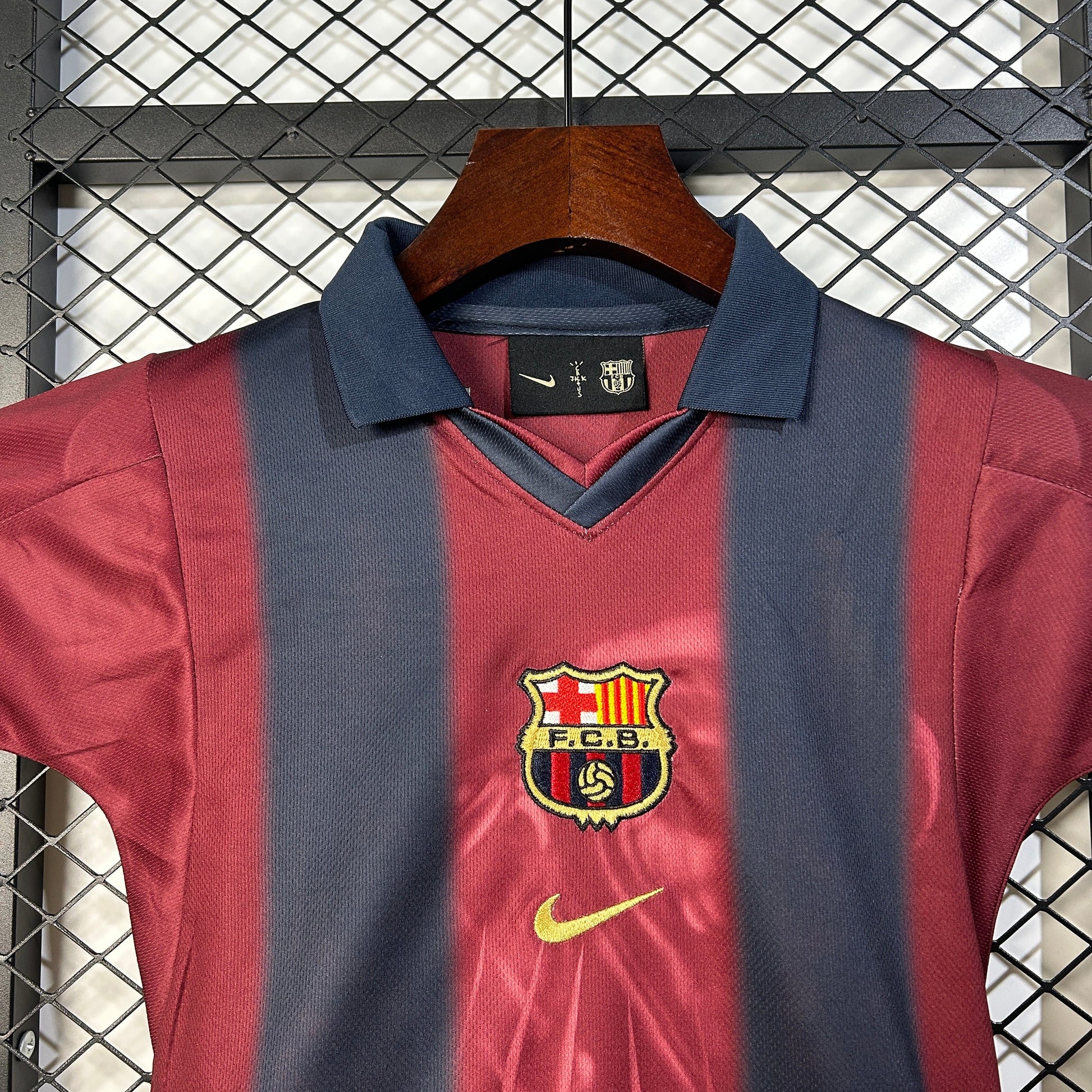 Retro Barcelona 2000/2001 x Travis Scott Kids Jersey