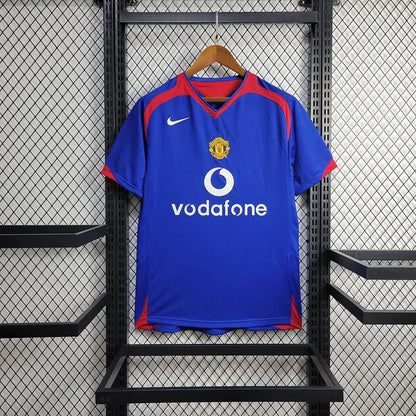 Retro Manchester United 2005 Away Jersey