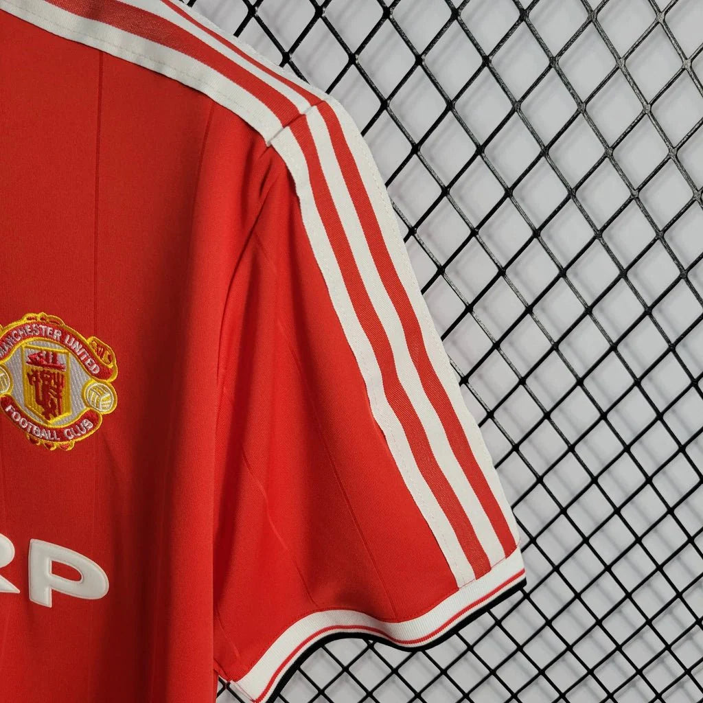 Retro Manchester United 1983 Home Jersey