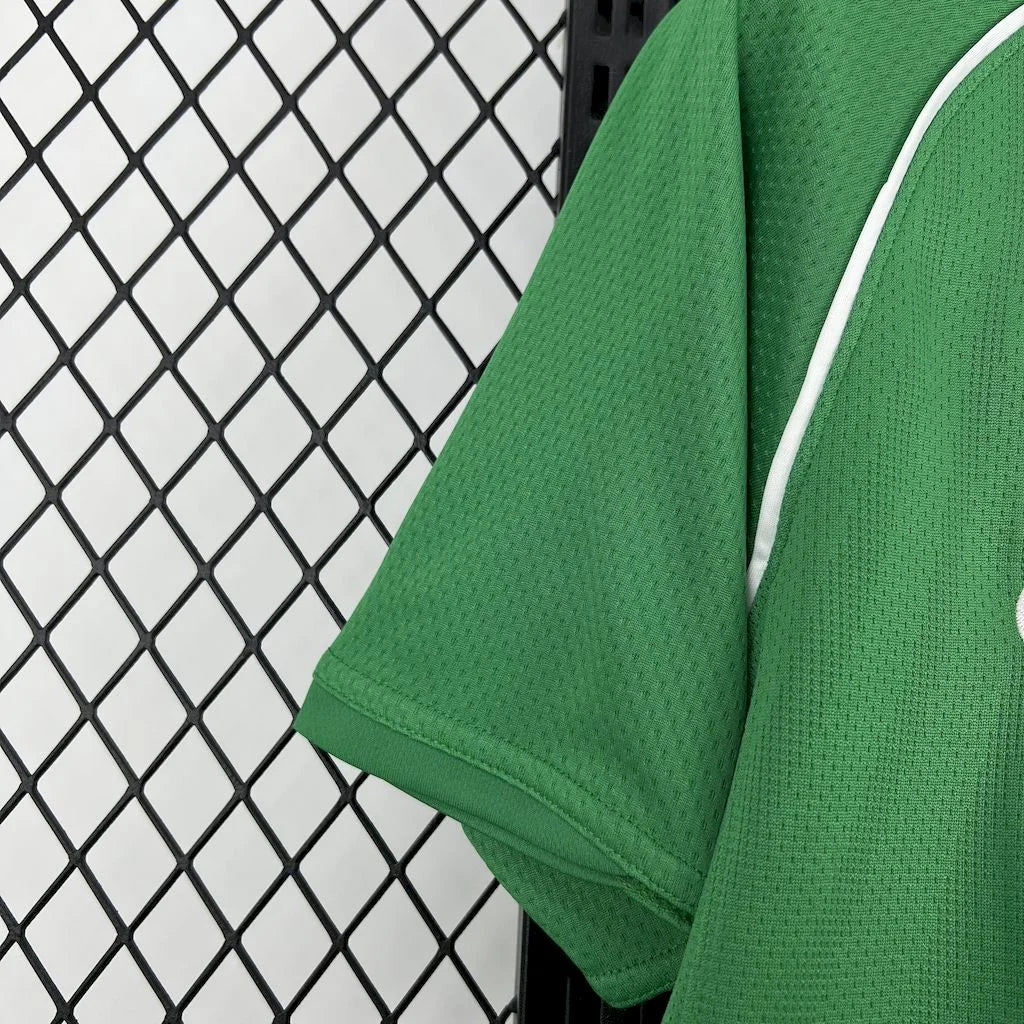 Retro Manchester United 2007 Goalkeeper Jersey