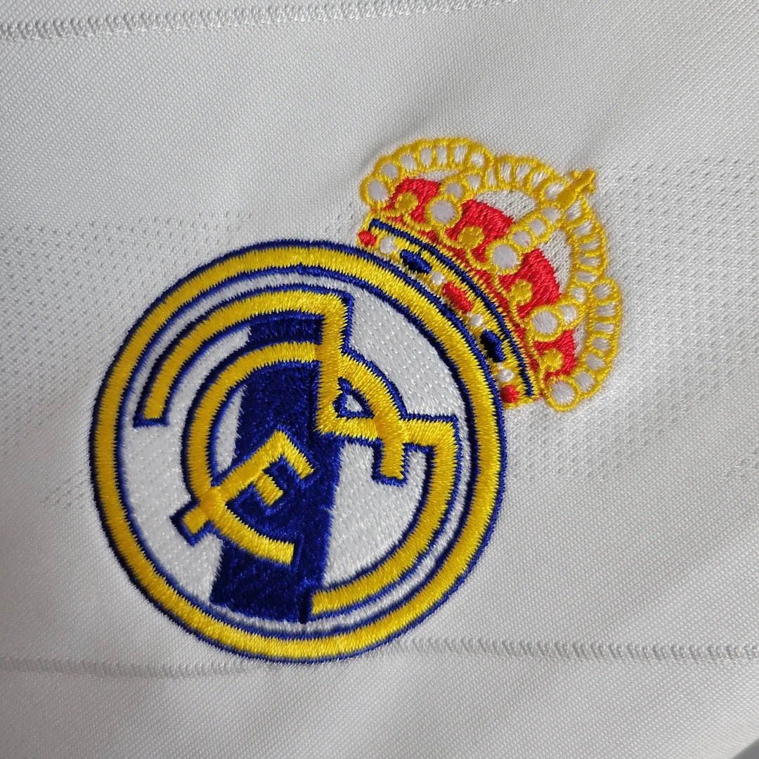 Retro Real Madrid 2017 Long Sleeve Home Jersey