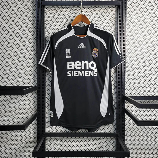 Retro Real Madrid 2006 Away Jersey