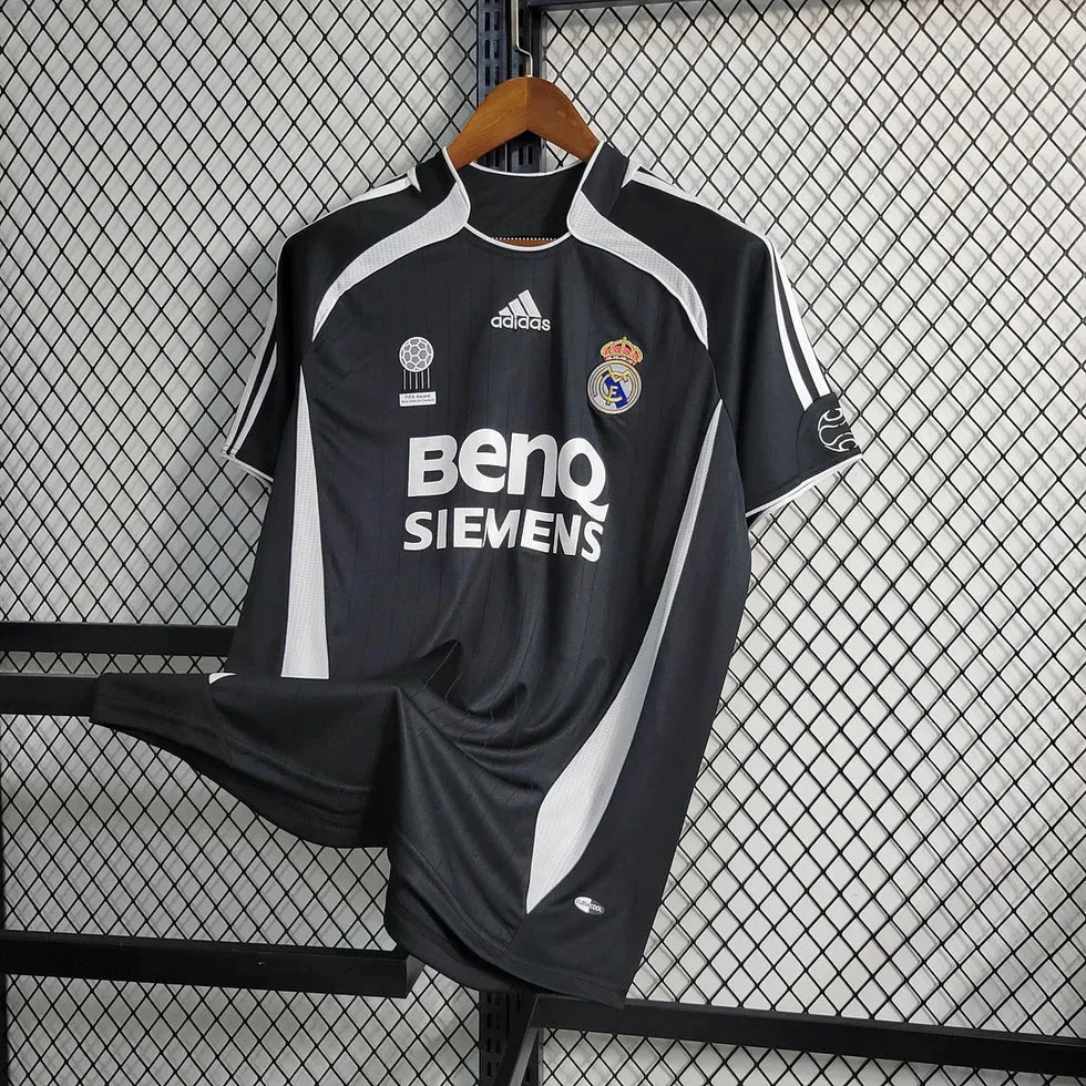 Retro Real Madrid 2006 Away Jersey