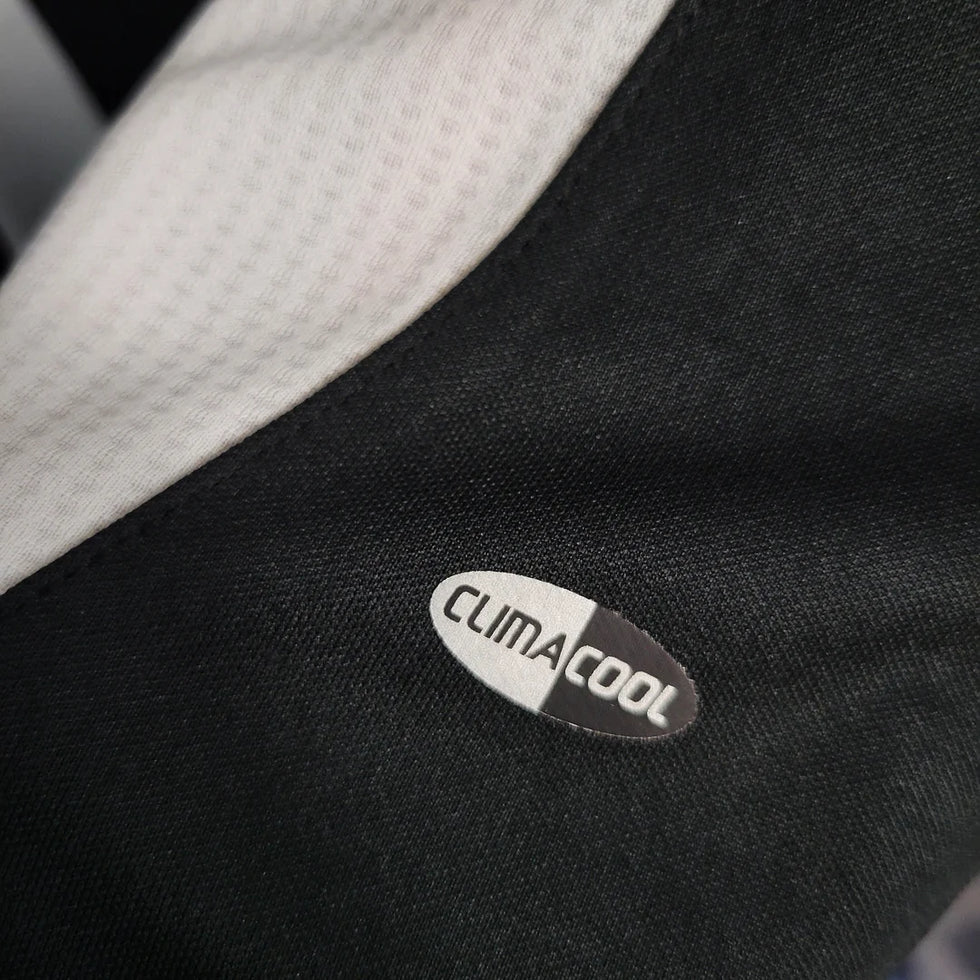 Retro Real Madrid 2006 Away Jersey