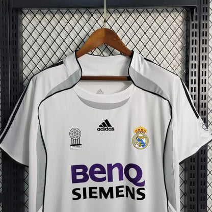 Retro Real Madrid 2006 Home Jersey