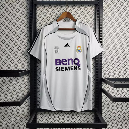 Retro Real Madrid 2006 Home Jersey