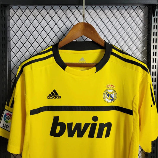 Retro Real Madrid 2011 Goalkeeper Jersey