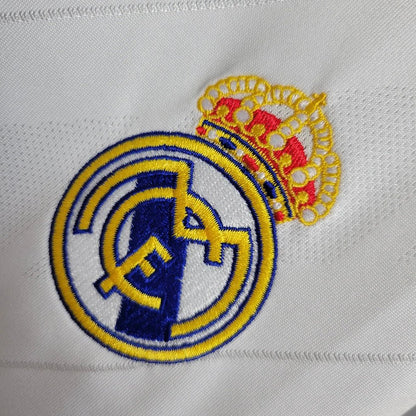 Retro Real Madrid 2017 Home Jersey