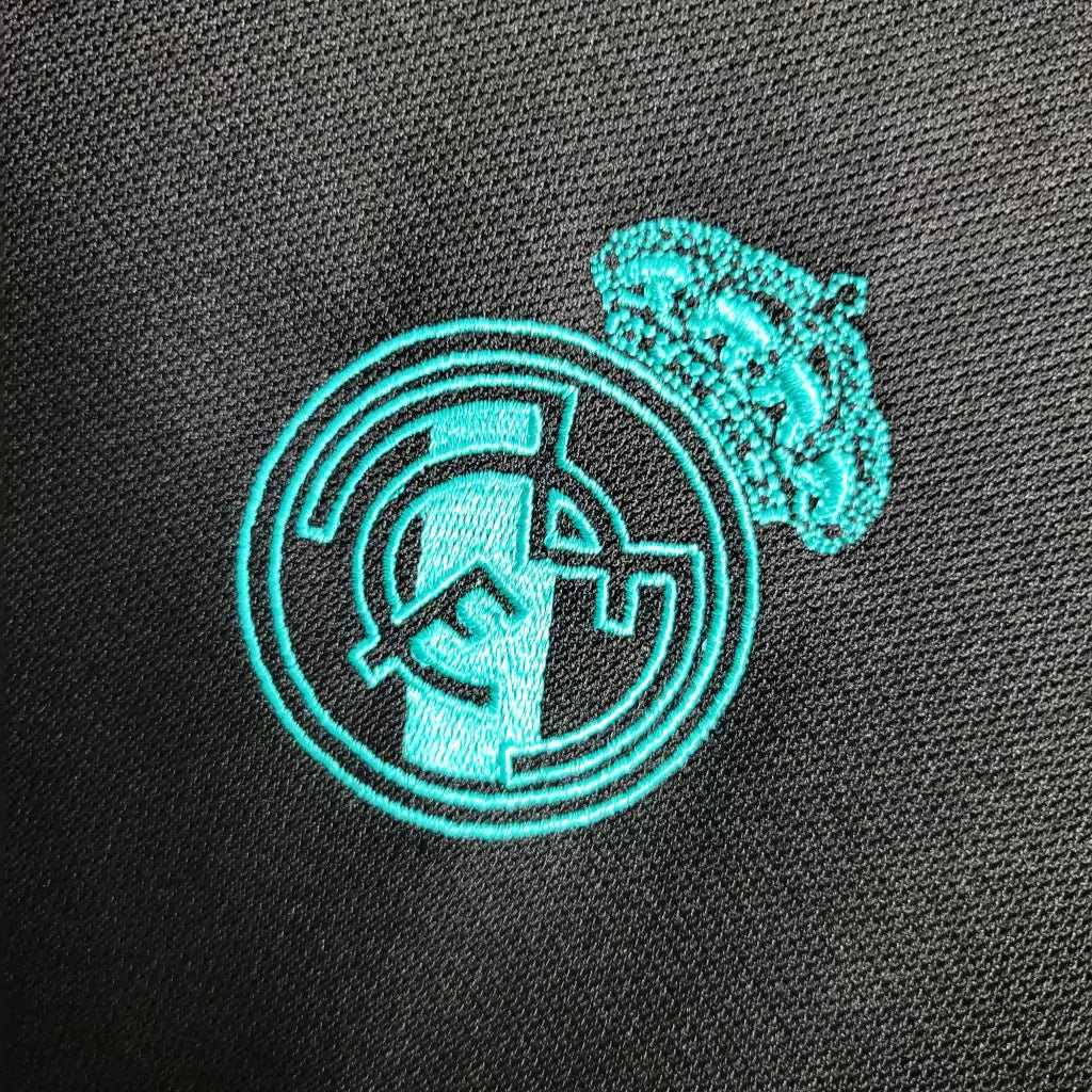 Retro Real Madrid 2017 Long Sleeve Away Jersey