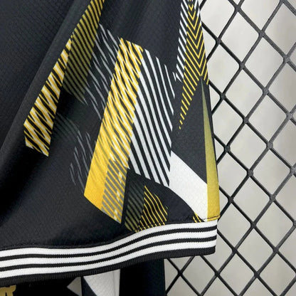 Real Madrid 2025 Black Nocturno Special Edition Jersey